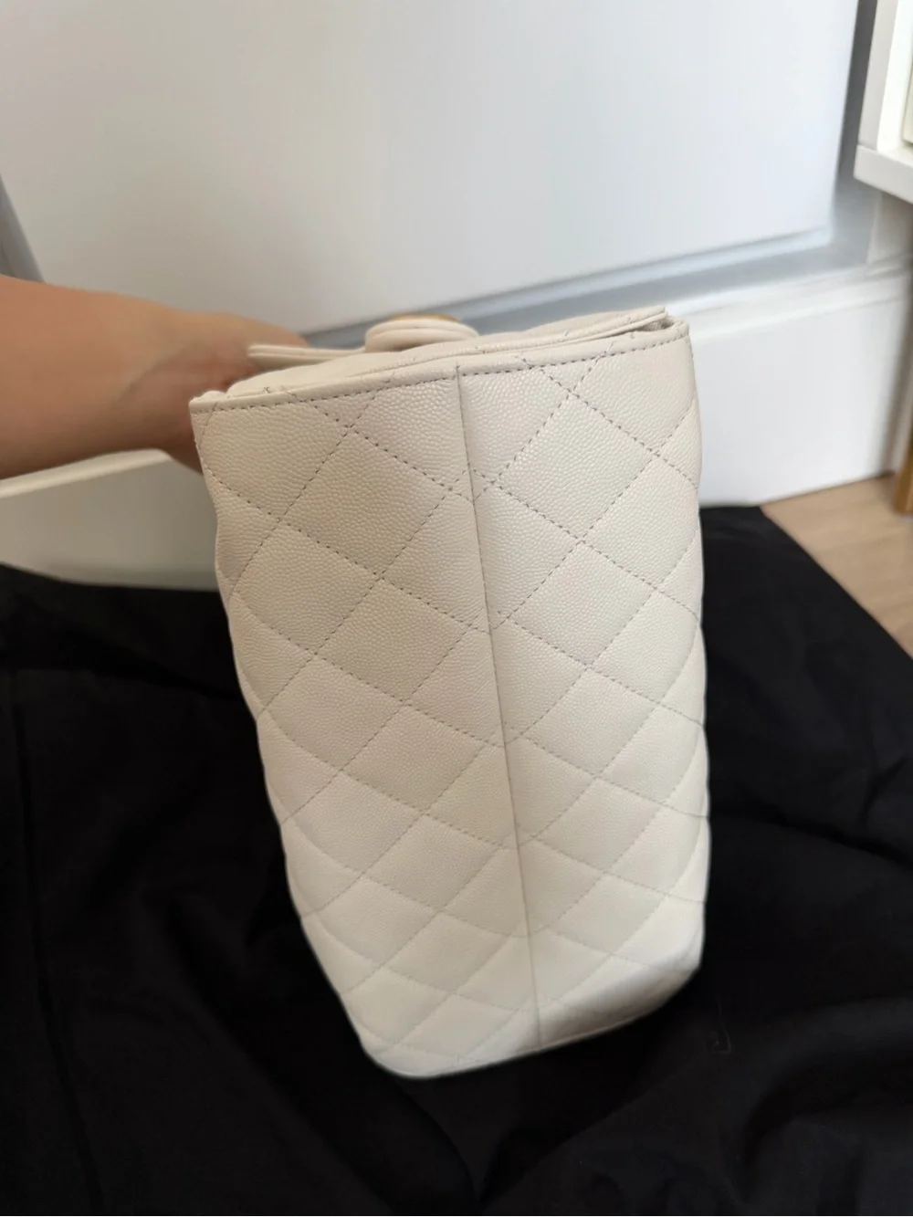 CHANEL 25 Cream Quilted Drawstring Shoulder Bag with Gold Hardware